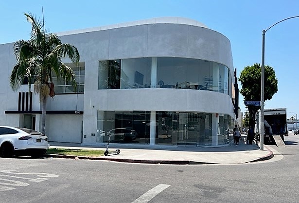 For Lease-8302 Melrose Ave.